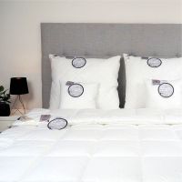 Batyst poduszka ze srebrem 50x70