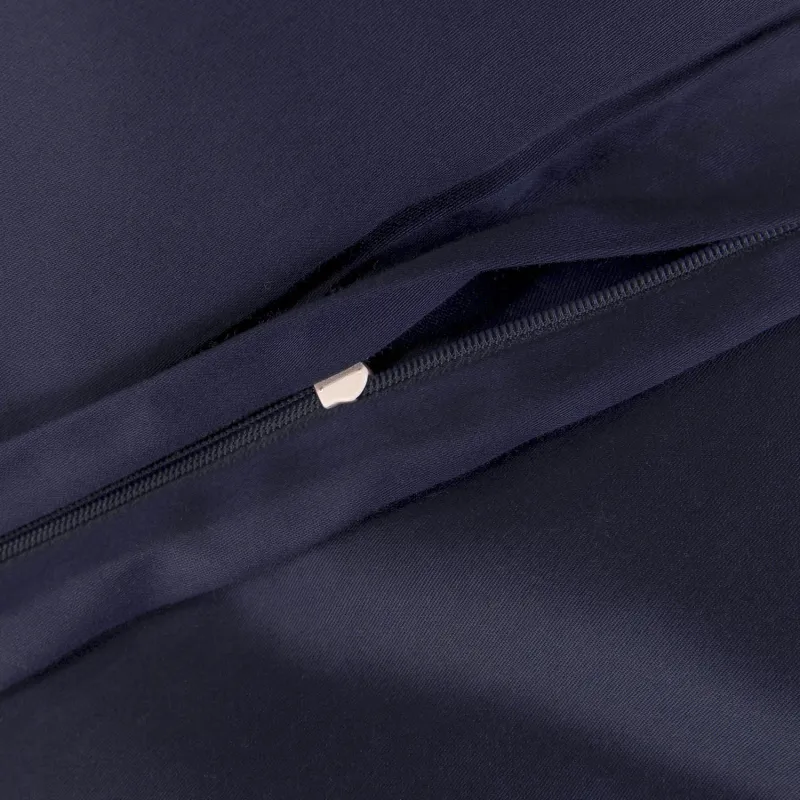 Pościel SATYNLOVE CLASSIC CIEMNY GRANAT 026 Darymex – detal zamka