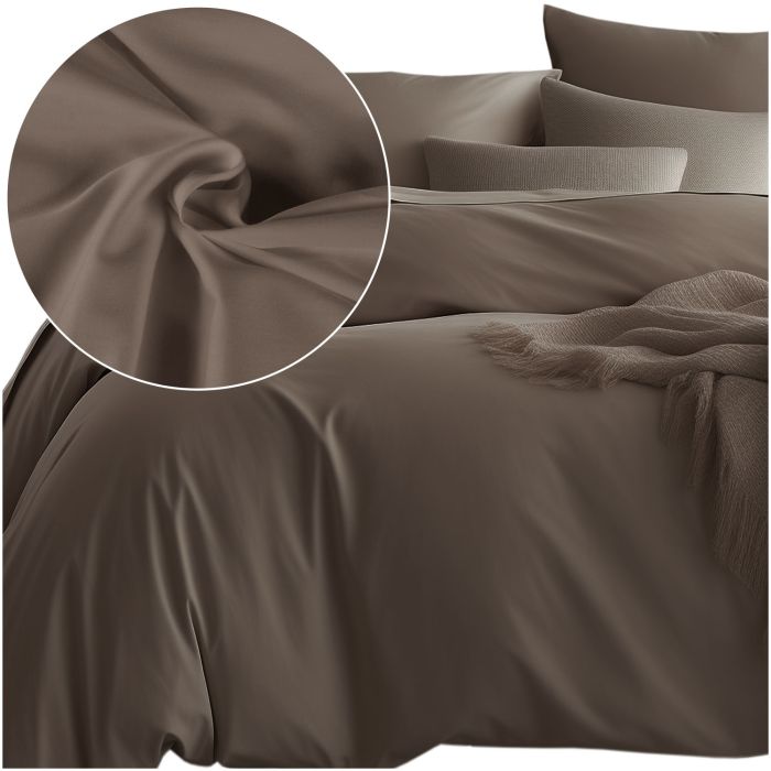 Pościel SATYNLOVE CLASSIC SEPIA 043 Darymex – widok z boku i detal tkaniny