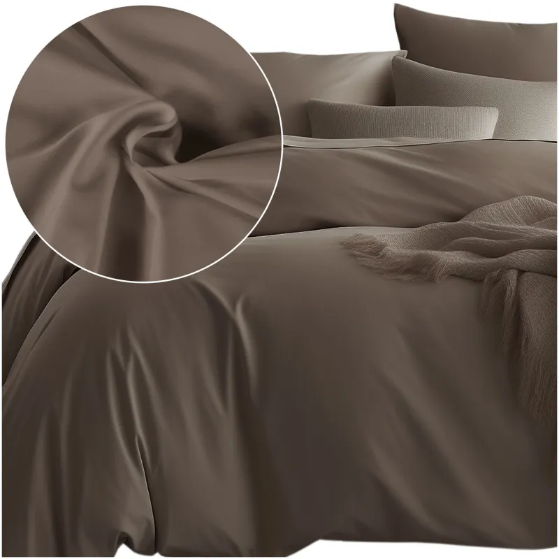 Pościel SATYNLOVE CLASSIC SEPIA 043 Darymex – widok z boku i detal tkaniny