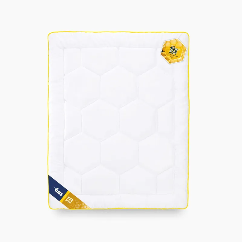Biała kołdra BEE SOFT 155x200 z satynowym poszyciem bawełnianym