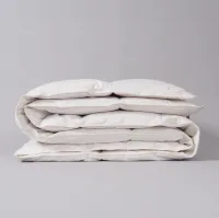 SILVER kołdra puch ze srębrną nicią 155x200