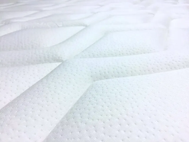 Materac Nova w pokrowcu Tencel