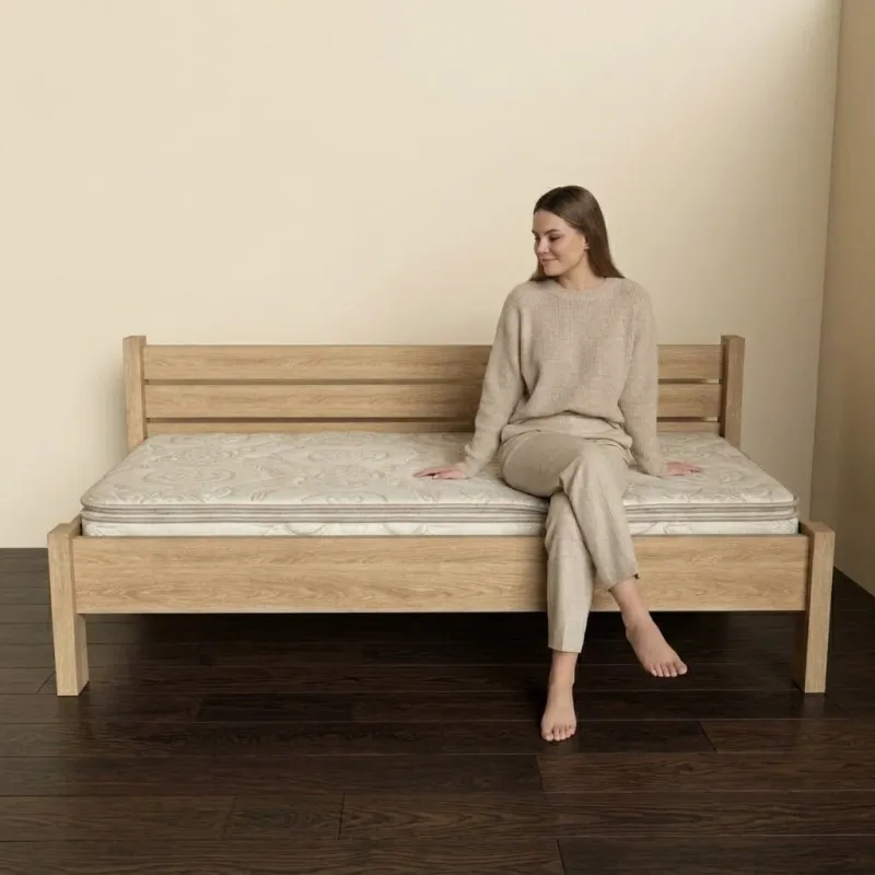 Model RITA w aranżacji pokoju młodzieżowego z drewnianą ramą