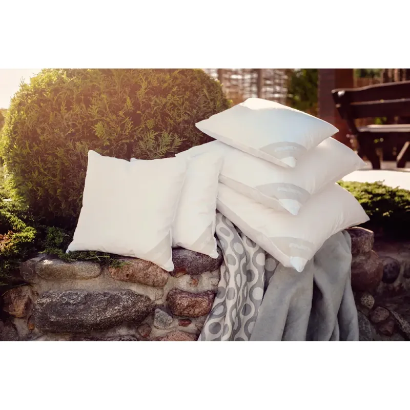 pierze-piorexplener004-scaled_1.webp